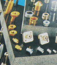 通(tong)訊零件(jian)解決方(fang)案